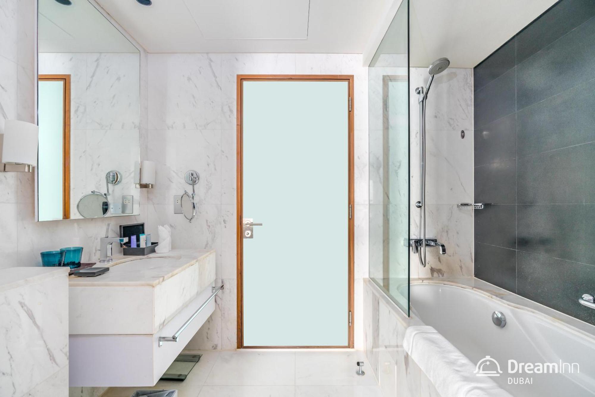 Dream Inn - Fashion Avenue Residences Formerly Address Dubai Mall Buitenkant foto